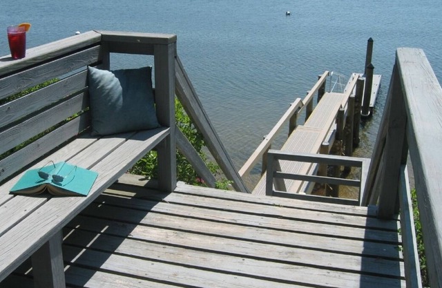 Cape Cod Waterfront Vacation Home dock and 2 kayaks: