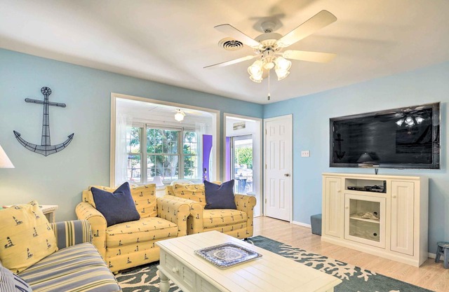 Cape May Quad Unit w/ Deck ~ Half-Mi to the Beach!