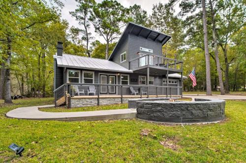 Cape Royale Cottage with Fire Pit and Water Views