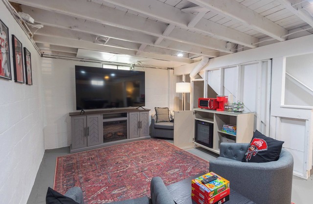Capistrano Game & Chill Retreat