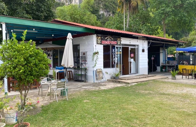 Capital O 91189 Chalet Asyuk Maju