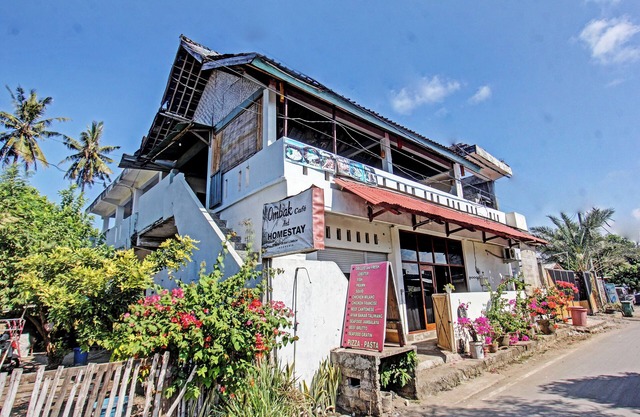 Capital O 92747 Ombak Cafe & Homestay