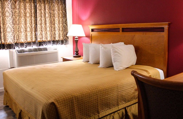 Capital O Budget Inn Ontario I-84