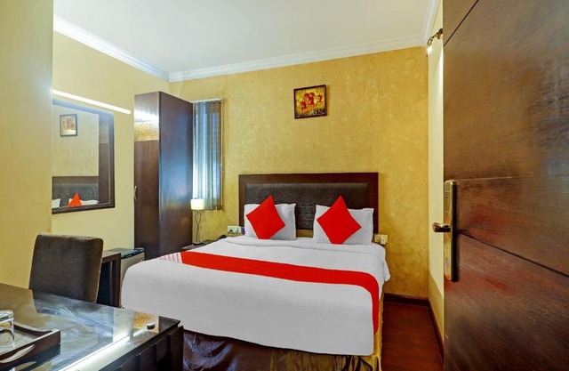 Capital O Hotel Svr Near Nexus Hyderabad