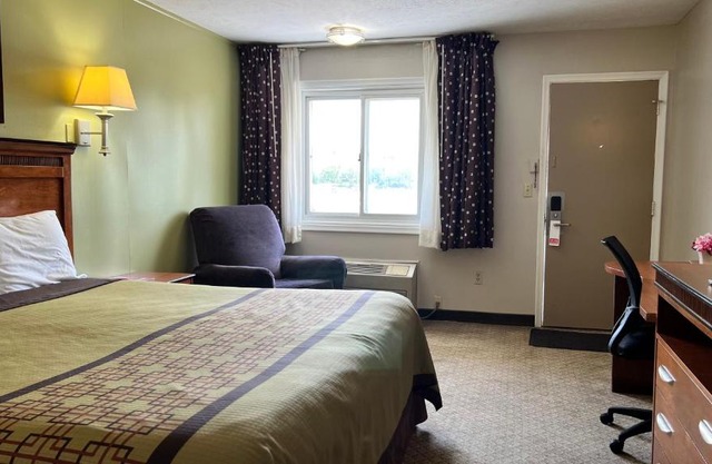 Capri Motel