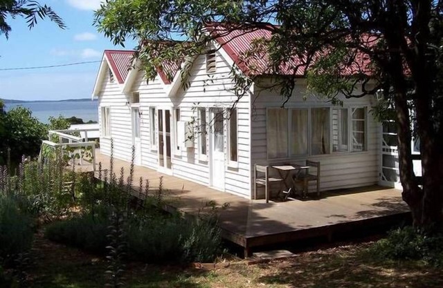Captain Lock's Cottage(featured on 'Postcards') Open Fireplace and Pet Friendly