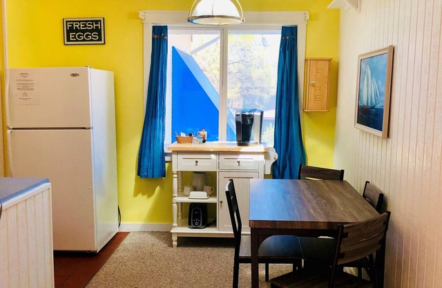 Captain Whittaker Suite 2 bedroom, 2 baths