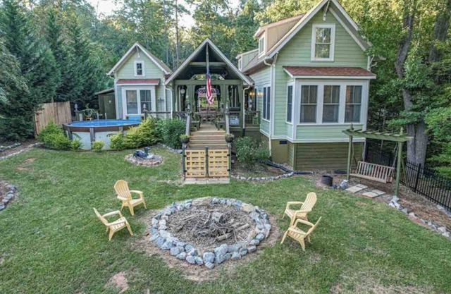 Captain’s Cove Lake Cottage with Dock, Pool, & Game Room