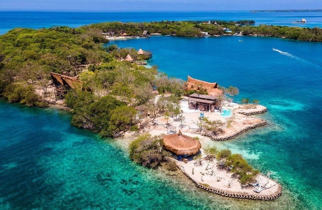 Car018 - Paradise island in Islas del Rosario, Cartagena