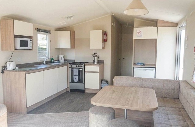 Caravan with one double and two twin.