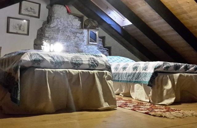 Careggio is an historic cottage surronded by green with lake's view