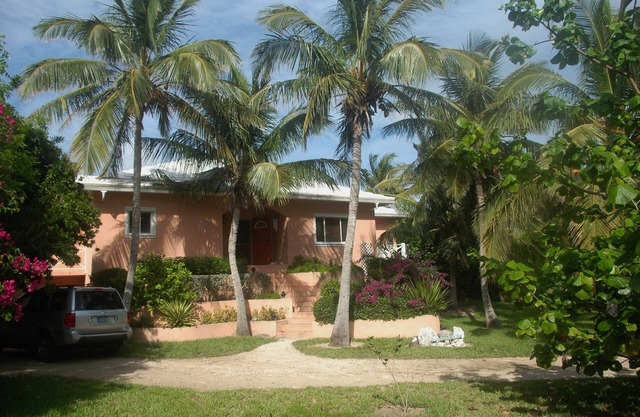 CaresAway Ocean-Front Home-luxury family living