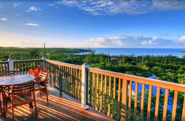 Caribbean and Atlantic Ocean Views/Near Twin Cove Beach/Garden Oasis Vibe.