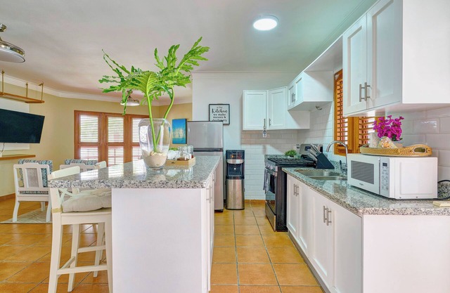 Caribbean Living at bechfront Apartment