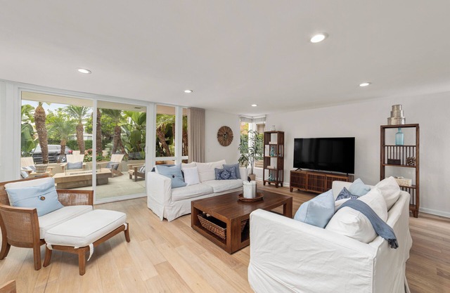 Carnation Villa – Gorgeous 3 BDR