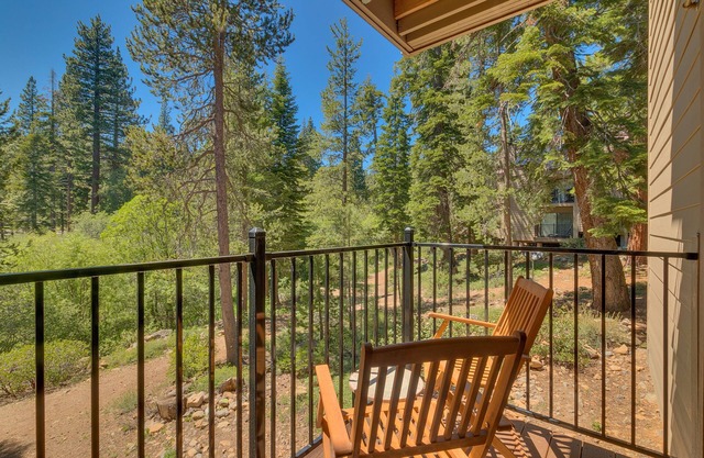 Carnelian Treasure: 4 BR, 2 BA Condominium in Carnelian Bay, Sleeps 10