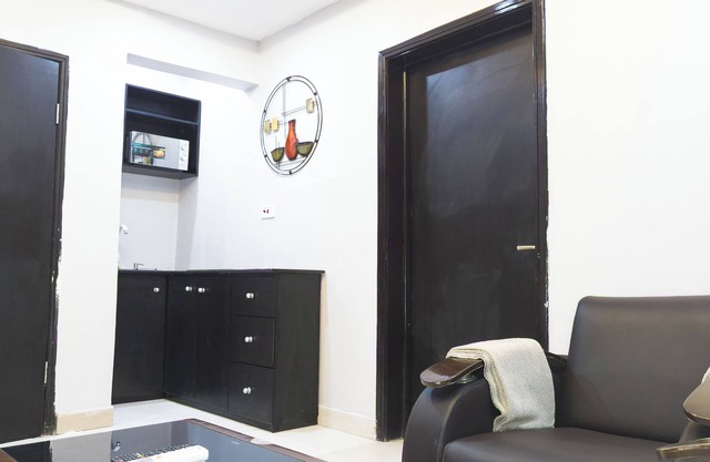 Carnelian Twin suites- Charming 1-bedroom apartment in delightful Lagos with AC
