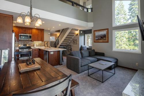 Carnelian Woods #126 By Hauserman Rentals