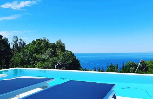 Carpe Diem Casa: Infinity pool stunning views