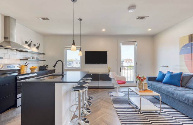 Carter #403 by AvantStay | Mins to Downtown