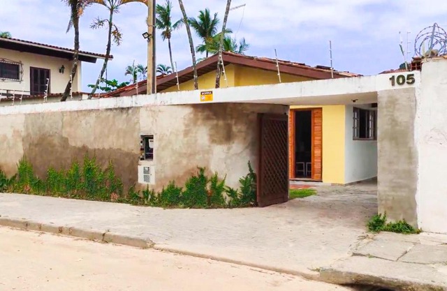 Casa 10 hospedes 300 metros da praia Guaruja-SP