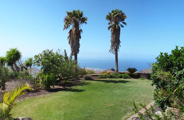 Casa Alta, we share our paradise in the south of Tenerife