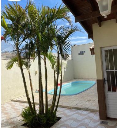 Casa Ampla com Piscina