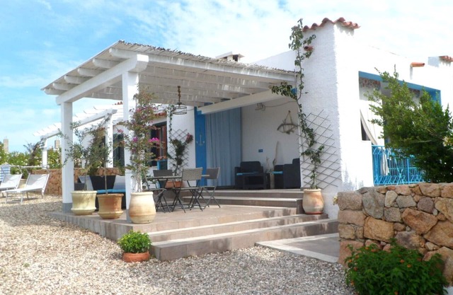 Casa Anna in Cala Ginepro a few steps from the sea
