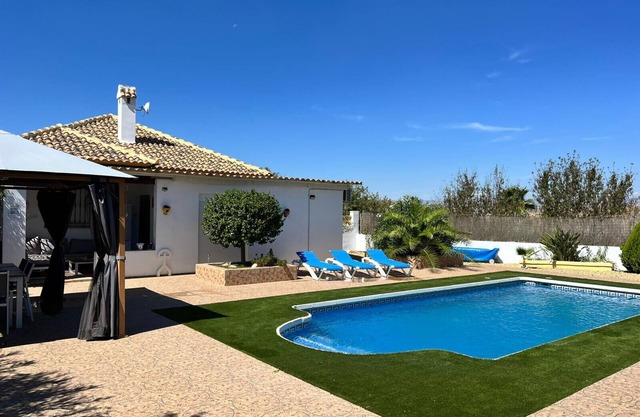 Casa Arboleas - Sunny holiday house with private pool