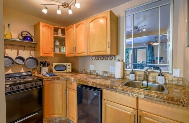Casa Arroyo - Premier PHX Location with Casita