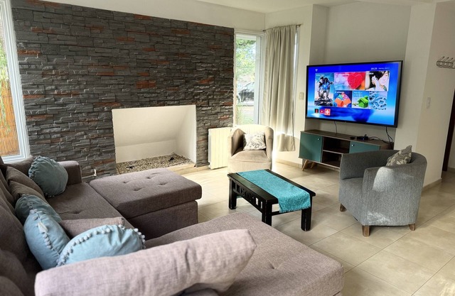 Casa Barrio Cerrado en Mendoza , Casa Ideal Para Familia o Amigos