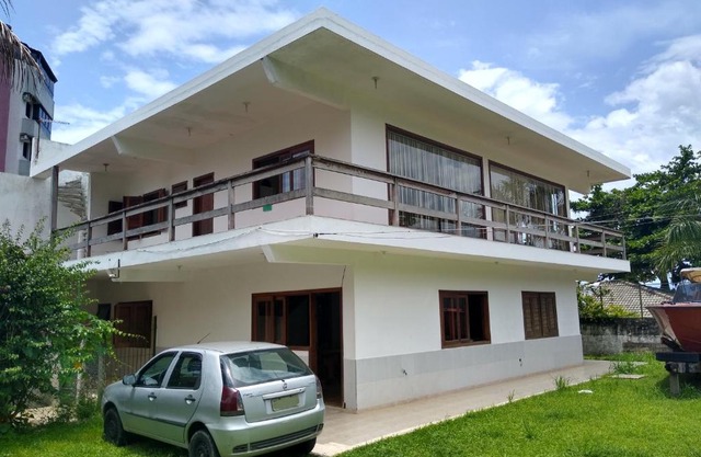 Casa Beira-Mar 10pessoas 3 Suítes Térreo - A única realmente "Pé na Areia" c WiFi