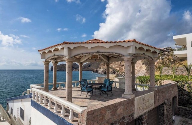 Casa Bellavista hosts one of the best views in San Carlos includes BBQ & Gazebo.