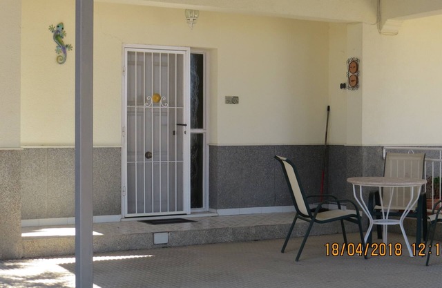 Casa BougainvilleanRelax by the pool, it is yours for the length of your stay