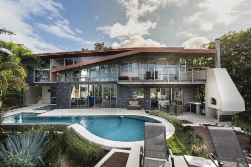 Casa Brisas Del Mar- Luxury 6 Bedroom Ocean View Home