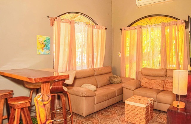 Casa Cerca de Playas/montañas. Ideal Para Familias y Apta Para Mascotas