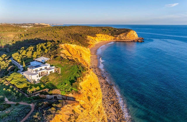 Casa Cabanas - Seven Bedroom Villa, Sleeps 15