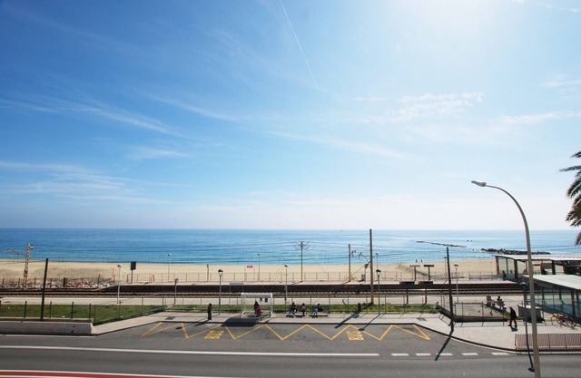 Casa Cami Ral - In front of the beach and train station