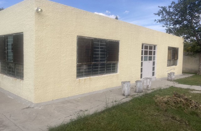 Casa campestre donde tocan suavemente los rayos del amanecer! Venga a R-E-L-A-X!