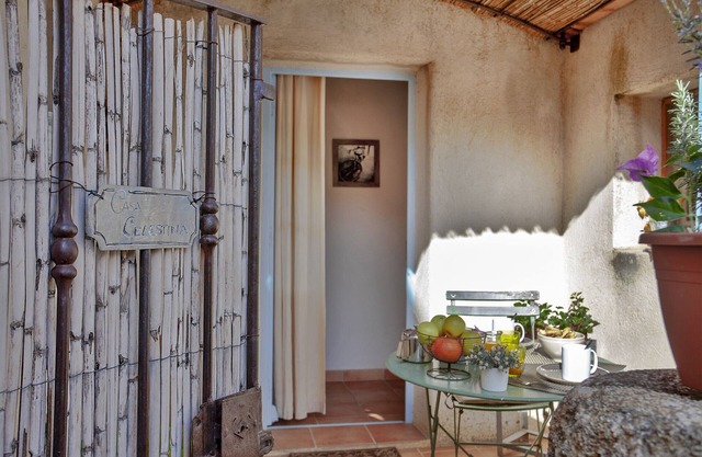 Casa Celestina in the heart of the village of Pigna