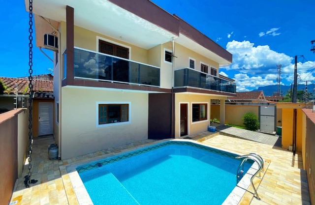 Casa Centro com Piscina