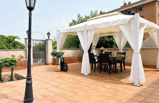 Casa cerca BCN, ideal empresas, 15min FiraBCN, A/C