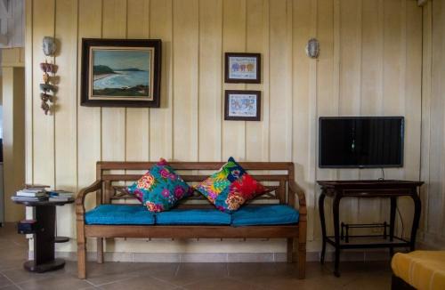 Casa charmosa e pé na areia na Ilha do Mel - Nova Brasília