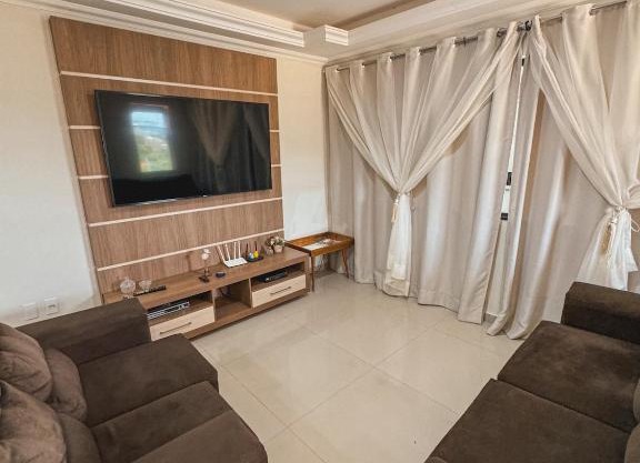 Casa com hidro e piscina