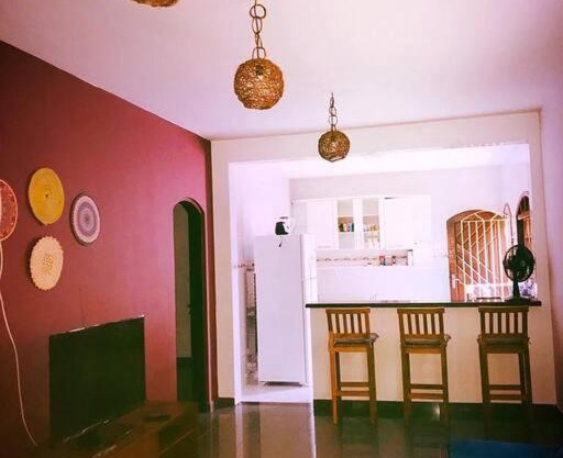 Casa com horários de entrada e saída diferenciados