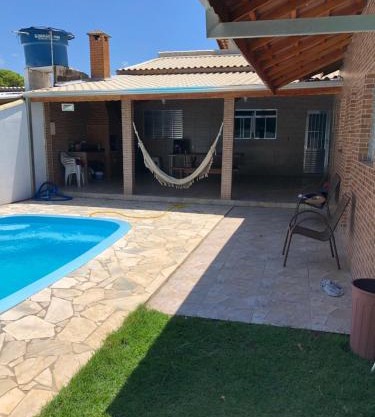 Casa com piscina