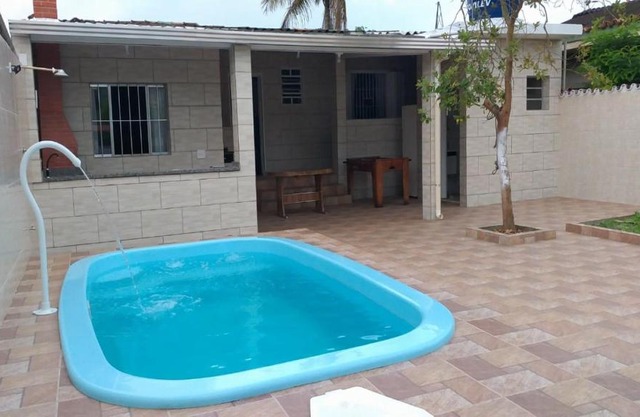 Casa com Piscina, muito aconchegante.