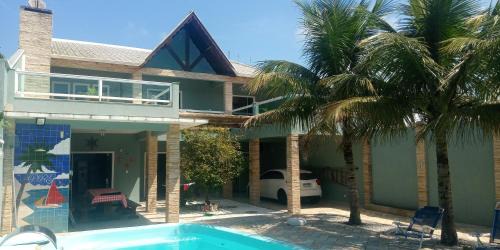 Casa com piscina na Praia de Guaratuba
