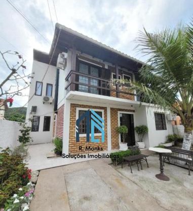 Casa com piscina praia dos ingleses 099