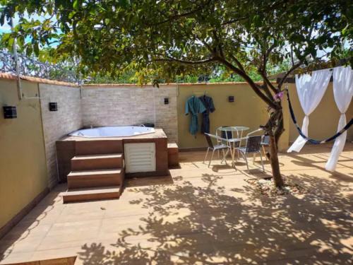 CASA COM SPA DE HIDRO, AQUECEDOR E CROMOTERAPIA A 1,0 kM DO CENTRO